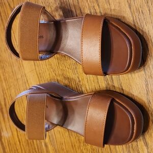 Maurices Sandals Size 7